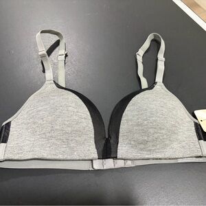 Lively 34A All-Day Deep V No-Wire Bra